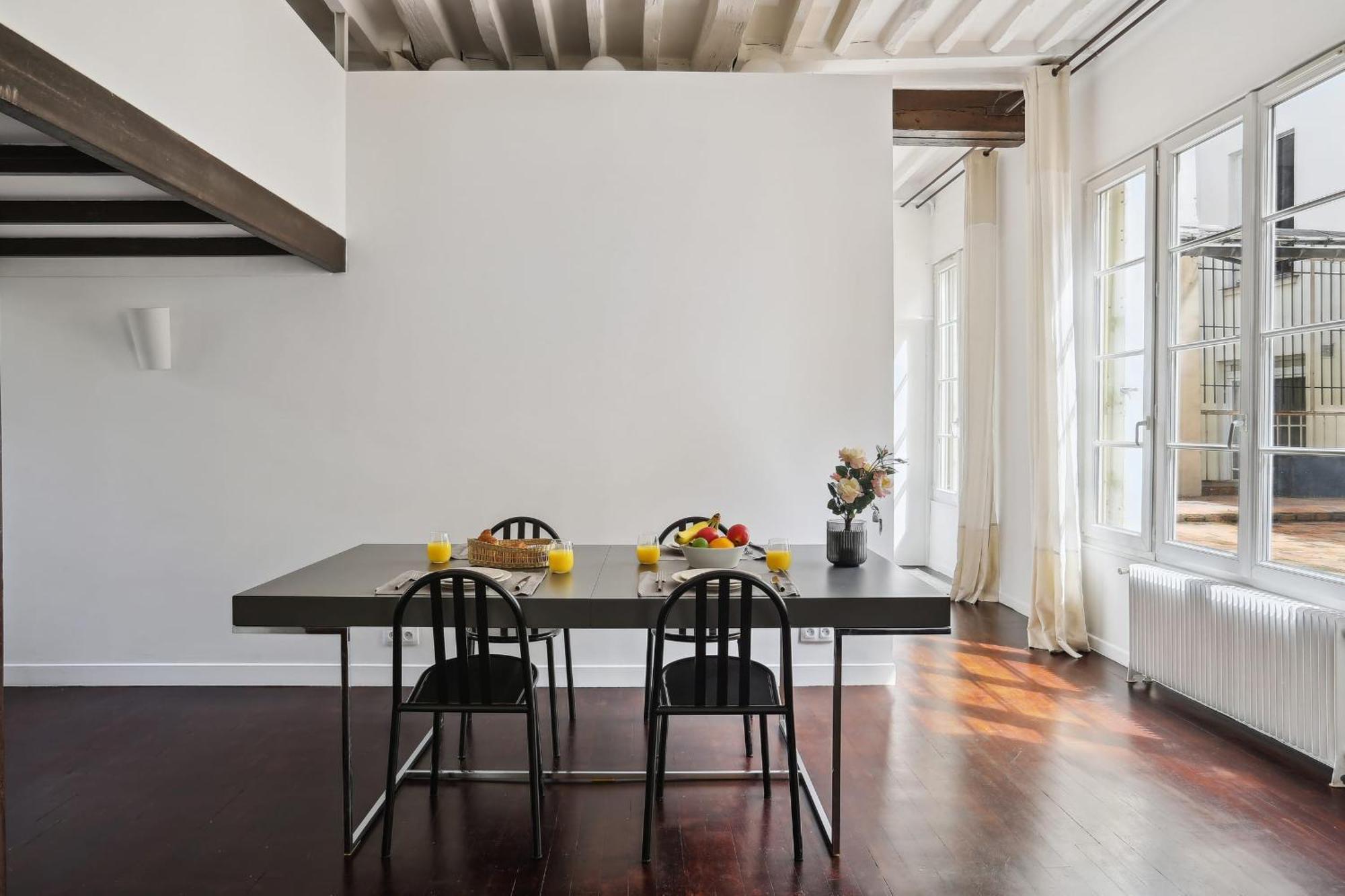 Saint Germain & Buci - 2br - Cityapartmentstay * Parijs