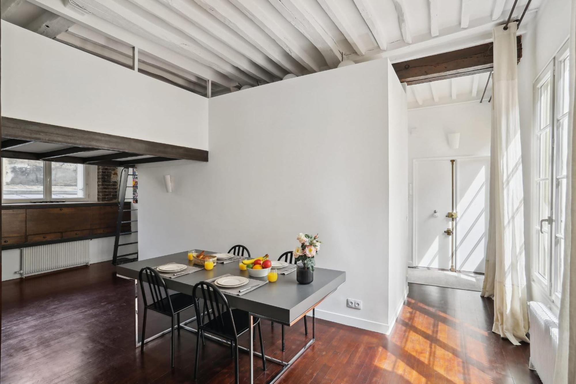 Appartement Saint Germain & Buci - 2br - Cityapartmentstay